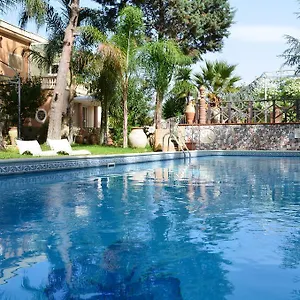 https://villa-rubino-catania.catania-hotels.net